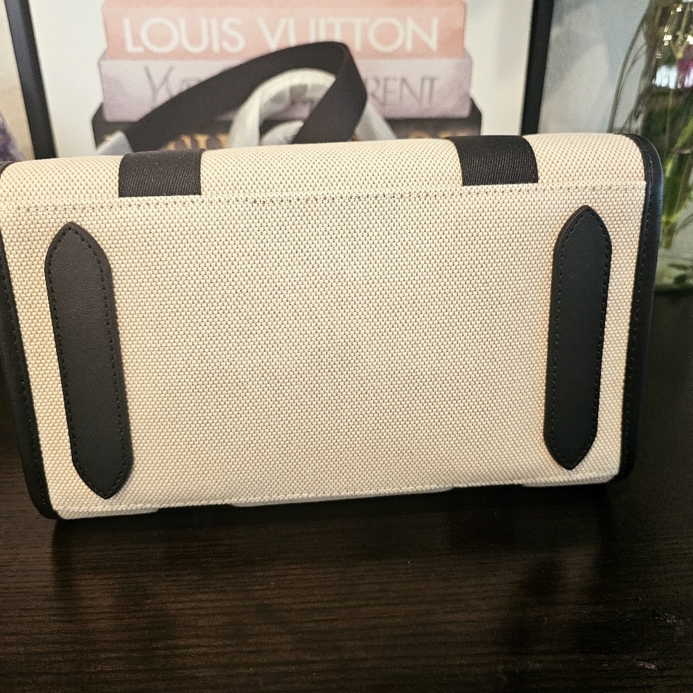 Kate Spade Kip Canvas Tote Bag. - Picture 7 of 9